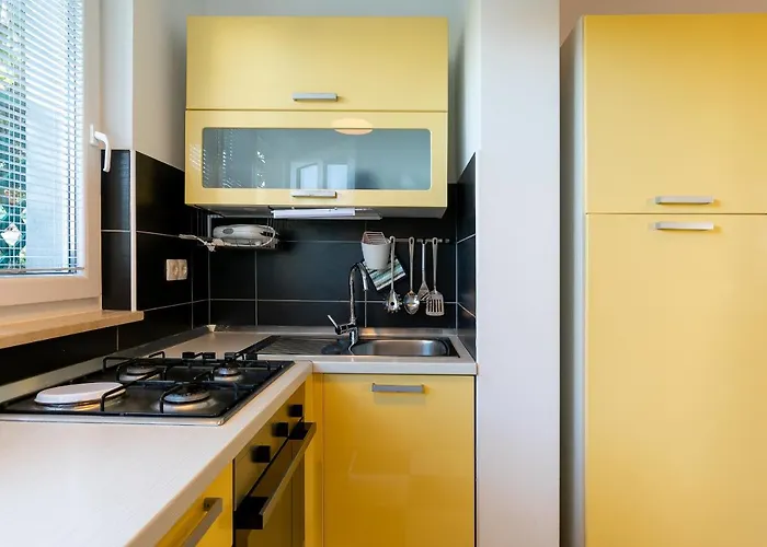 Apartments Karisima
