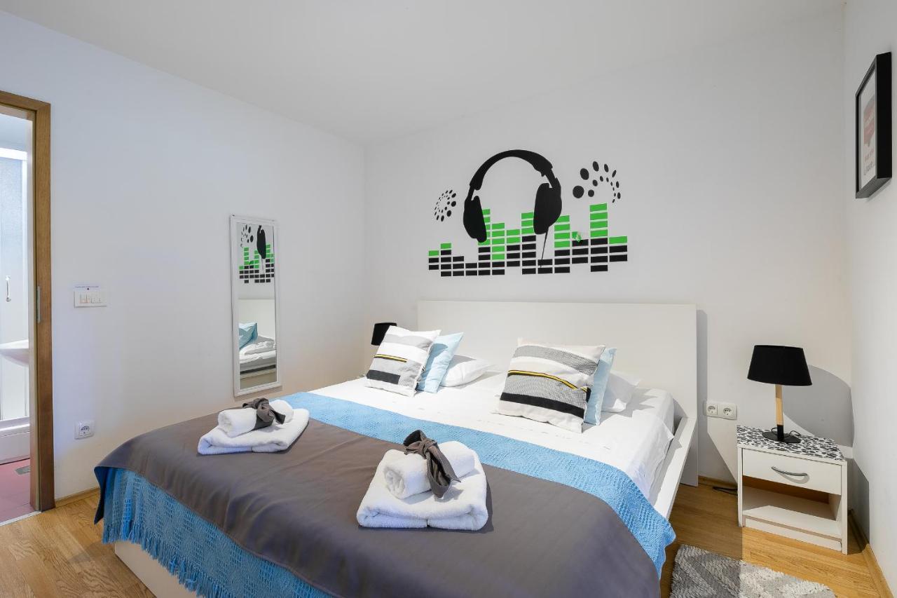 Apartament Karisima