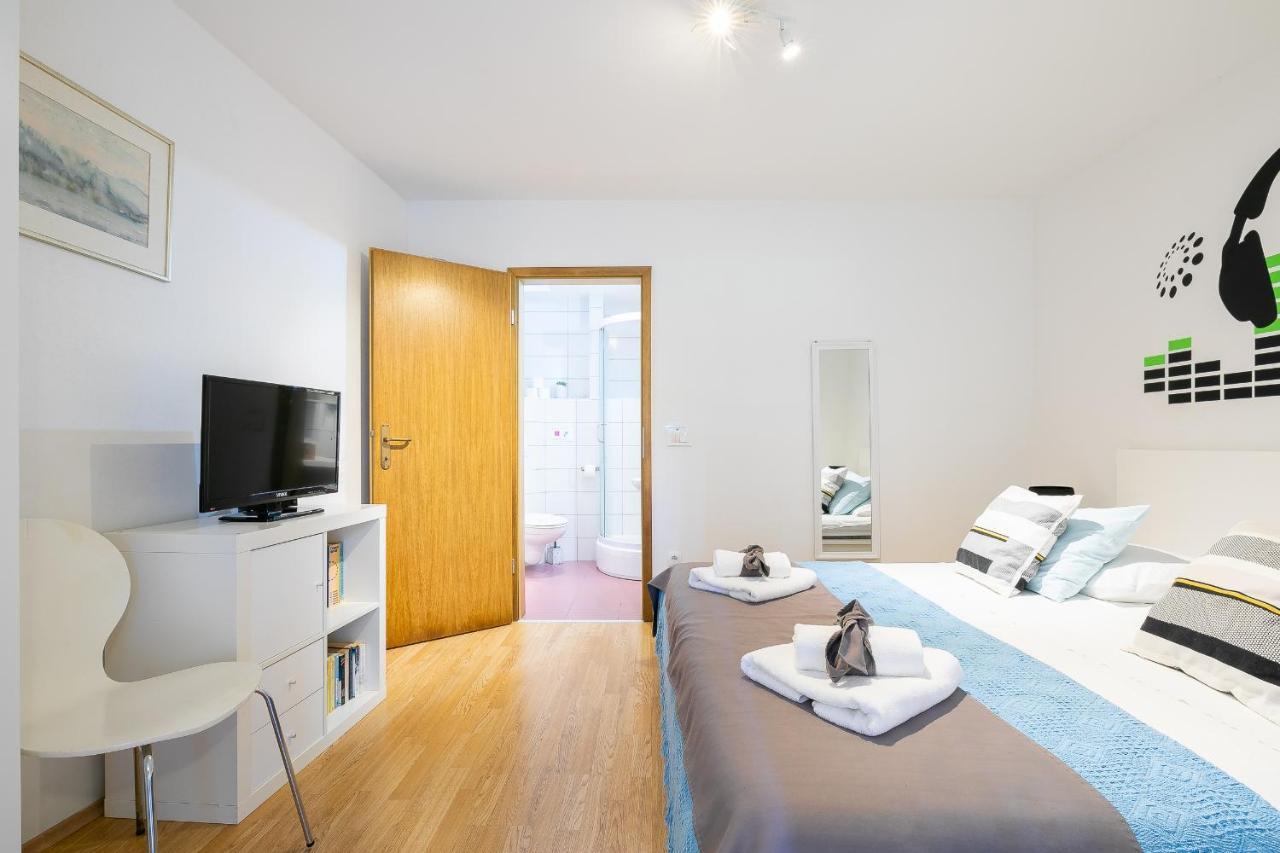 Karisima Apartament *